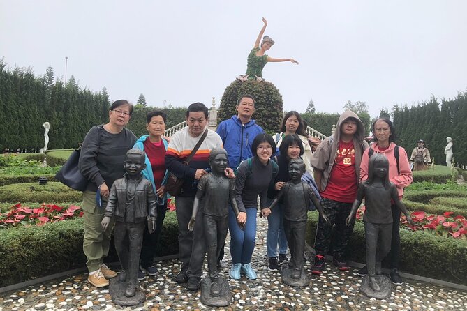 Ba Na Hills and Golden Bridge Full Day Tour Small Group - Getting up the mountain fast: cable cars and a sensible start