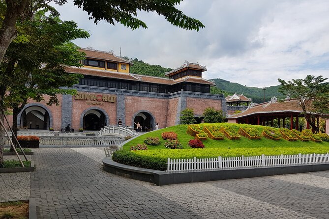 Ba Na Hills and Golden Bridge Private Tour - Cable Cars and the Golden Bridge: Get the Timing Right