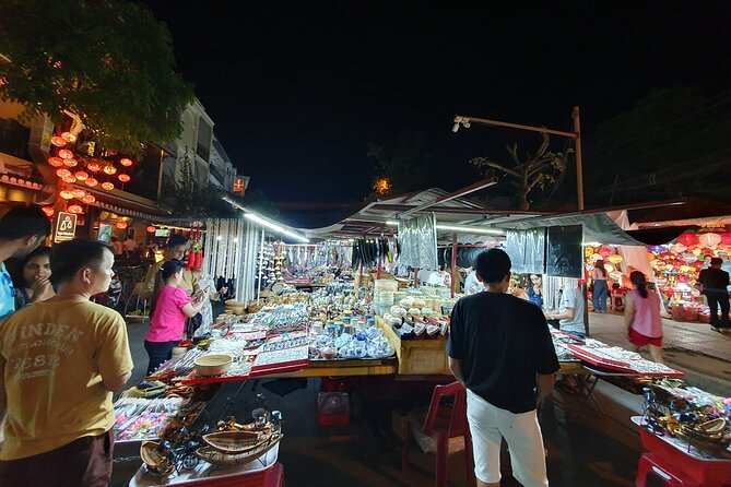 Ba Na Hills, Da Nang & Hoi An Optional Private Tour - Hoi An Ancient Town: seeing the UNESCO streets without running out of time