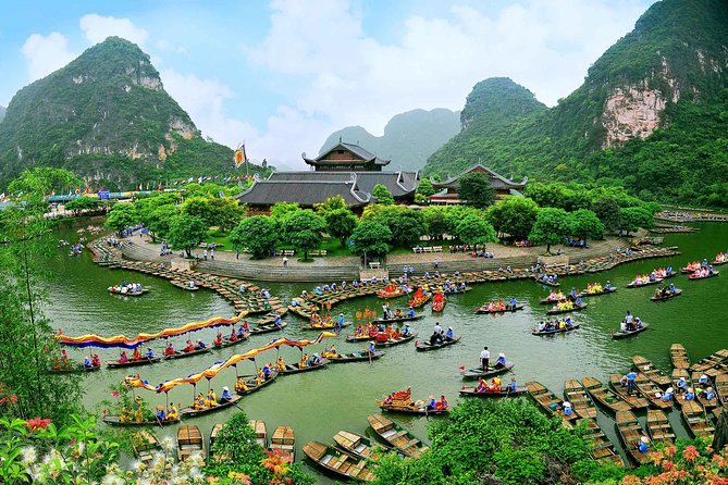 Bai Dinh, Trang An and Mua Cave Day Trip from Hanoi - Trang An River sampan cruise: caves, ducking moments, and the calm in between