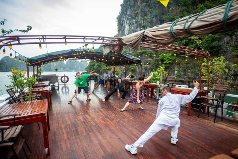 Bai Tu Long Bay 2 Days 1 Night With Renea Cruise - Bai Tu Long Bay, Minus the Big-Bay Pressure