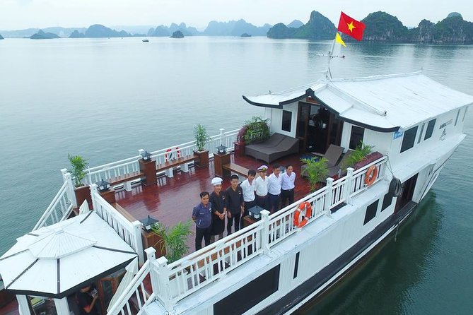 Bai Tu Long Bay Cruises Peaceful and Cozy Group Boat 2D1N - Day 2: Taichi, sunrise breakfast, and Vung Vieng floating village