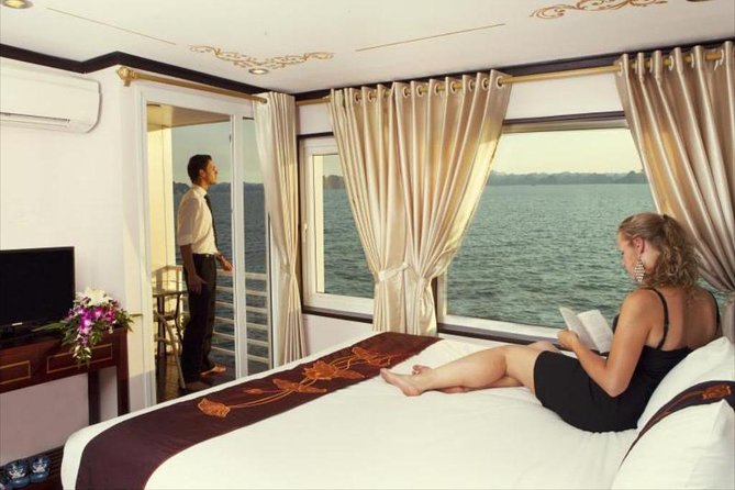 Bai Tu Long Bay Luxury Cruise 2D/1N: Visit Bai Tu Long bay & pristine places - The guide and crew: what “English speaking” feels like onboard