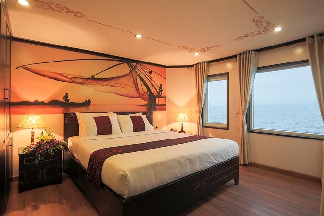 Bai Tu Long Bay Luxury Cruise 2D/1N: Visit Bai Tu Long bay & pristine places - Halong Bay pass-bys: why they’re still worth it in a short trip