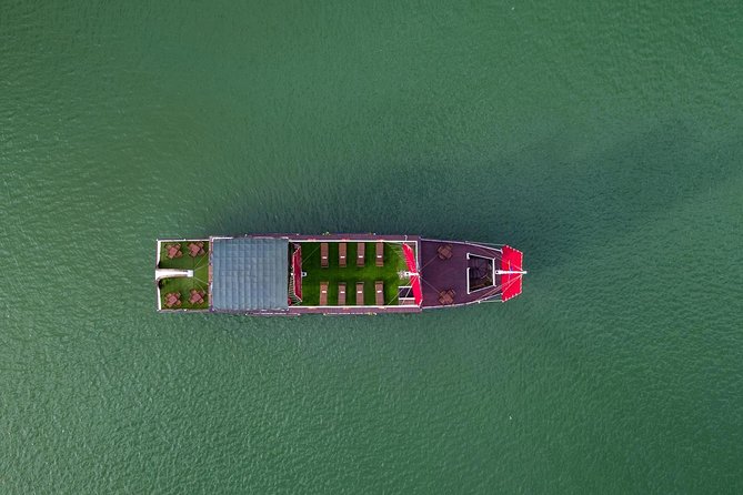 Bai Tu Long Luxury Day Cruise - Fishing Village, Kayak - Stop 2: Vung Vieng floating fishing village by kayak or bamboo boat