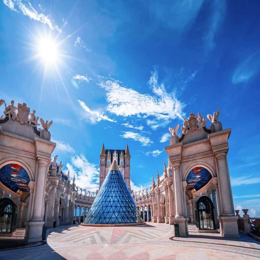 BaNa Hills & Golden Bridge Full Day Group Trip From HoiAn/DN - Fantasy Park: lots of big-name rides plus games