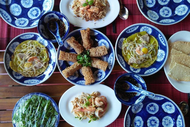 Basket Boat Tour, Hoi An city, boat trip and lantern release - Hoai River at night: lantern release plus the classic old-town evening glow
