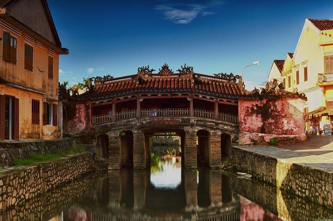 Basket Boat Tour, Hoi An city, boat trip and lantern release - Guides and group size: what makes it feel personal