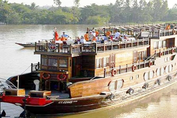 Bassac Mekong Delta Cruise 2Days - 1Night - The guide and crew: why service quality matters on a short cruise