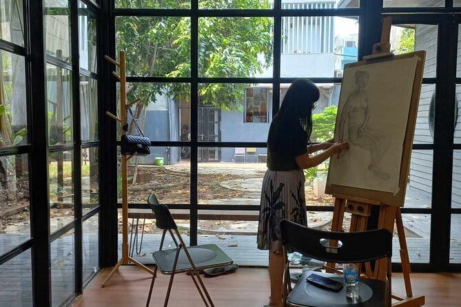 Beginner Painting & Drawing Class in Hanoi – Art Tutor Hanoi - Your 2-hour session: how the class time usually feels