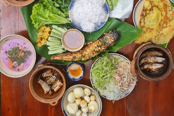 Ben Tre Mekong Zig Zag: Scooter, Sailboat, and Food (Full day) - Hammock lunch: 4–5 dishes, fresh ingredients, and a breather
