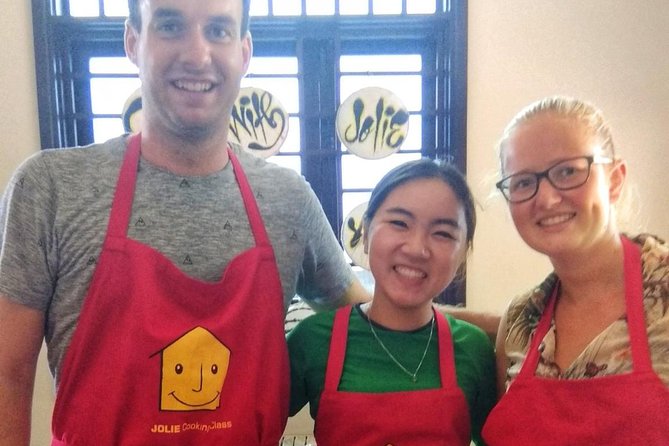 Best cooking class in Hoi An with Jolie (JHA3) - The playful side: piano, guitar, and a break from the usual routine