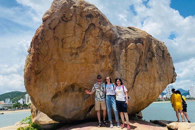 Best Full Day Private Tour in Nha Trang City from Cruise Port - Hon Chong: starting with rock formations and a local legend vibe