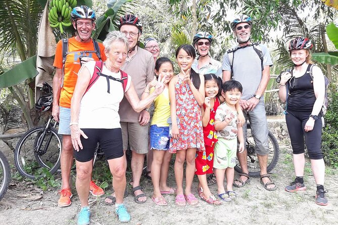 Best mekong delta bike tour - Lunch breaks that keep the day calm