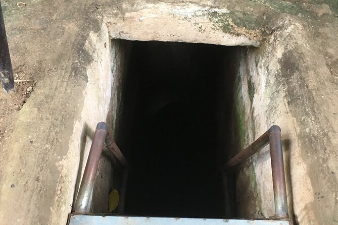 Best Private Tour Cu Chi Tunnels and Mekong Delta Full Day - My Tho: the moment the day changes from war history to river life