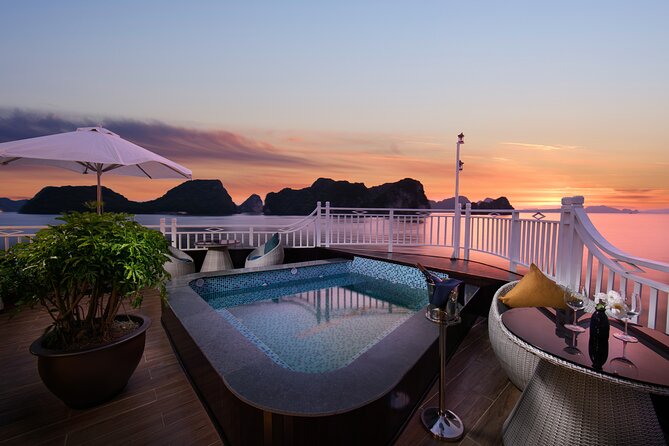 BEST SELLER - 2 Day 1 Night HALONG bay cruise with All-Inclusive - Titop Island: beach time plus the view hike