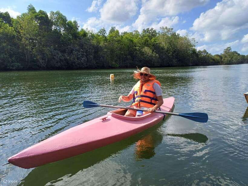 Best Seller Northern Phu Quoc & Kayak Aventure with lunch - Phu Quoc Bee Farm: honey tasting that sets the tone