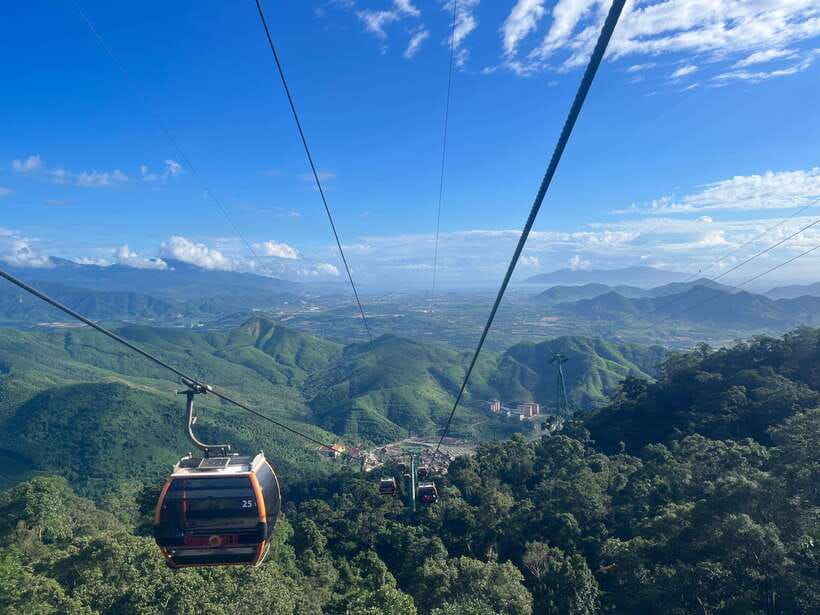 Best Tours/ Transfer to Bana Hills & Golden Bridge - English-speaking guide and smooth transport: why it affects your day