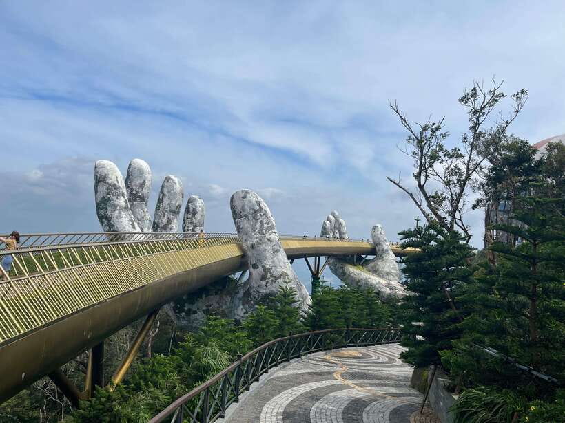 Best Tours/ Transfer to Bana Hills & Golden Bridge - The long one-line cable car ride: why it’s more than transport