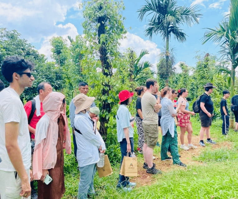 Buon Ma Thuot: Bean to Brew Coffee Farm Tour with Tasting - Traditional irrigation systems and what tech can change