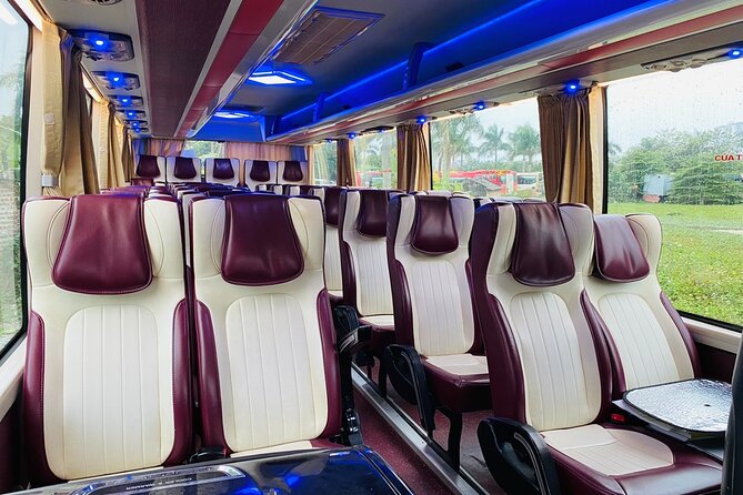 Bus Ha Noi to Cat Ba island - The Final Bus to Cat Ba: Leaving the Port With Your Bearings