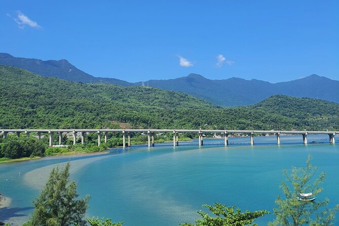 Bus Transfer from Hue to Hoi An with Sightseeing - What You’re Really Buying for $13: Time, Views, and Direction