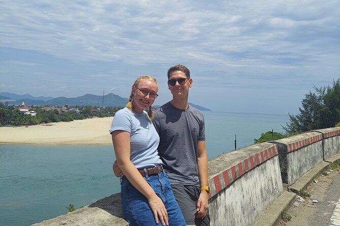 Bus Transfer from Hue to Hoi An with Sightseeing - Stop 1: Thanh Toan Tile Bridge (25 Minutes of Old-World Craft)