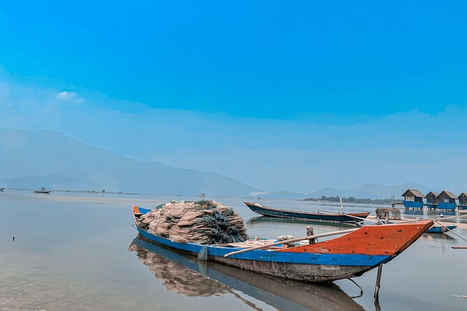 Bus Transfer from Hue to Hoi An with Sightseeing - How the Guide Changes the Trip (Dang, Binh, and Real Explanations)