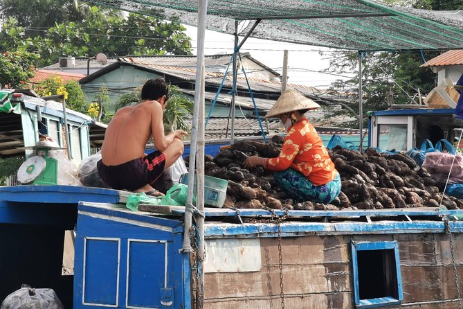 Cai Be Village - One-Day Mekong Delta Adventure - Scissor Channels by Sampan: 30 Minutes of Shade and Quiet