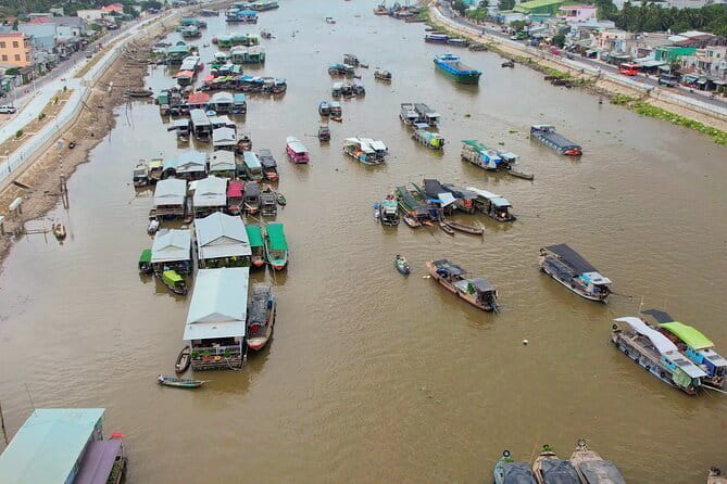 Cai Rang Floating Market Tour & Rural Cycling - An Bình Fruit Farm and Cycling Rural Roads