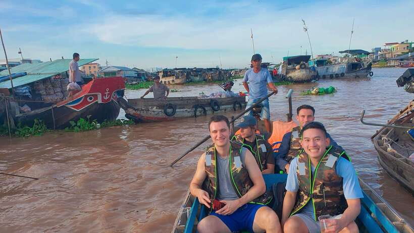 Can Tho: Authentic Mekong Delta – Real Local Life Tour. - The floating house visit: seeing life adapted to water levels
