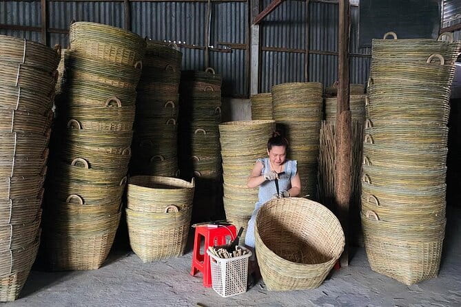 Can Tho: Explore Craft Village & Lung Ngoc Hoang Nature Reserve - Lung Ngoc Hoang Nature Reserve: sampans, birds, and a 25-meter tower
