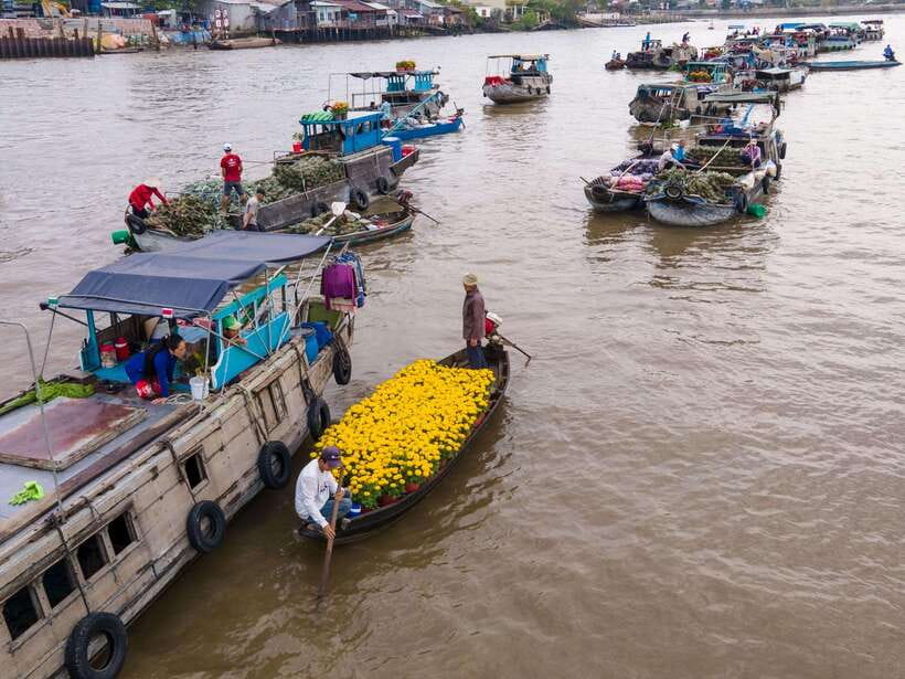 Can Tho: Explore Mekong, Floating Market, Cacao & Local Life - Cai Rang Floating Market: noodles, river economy, and real mornings