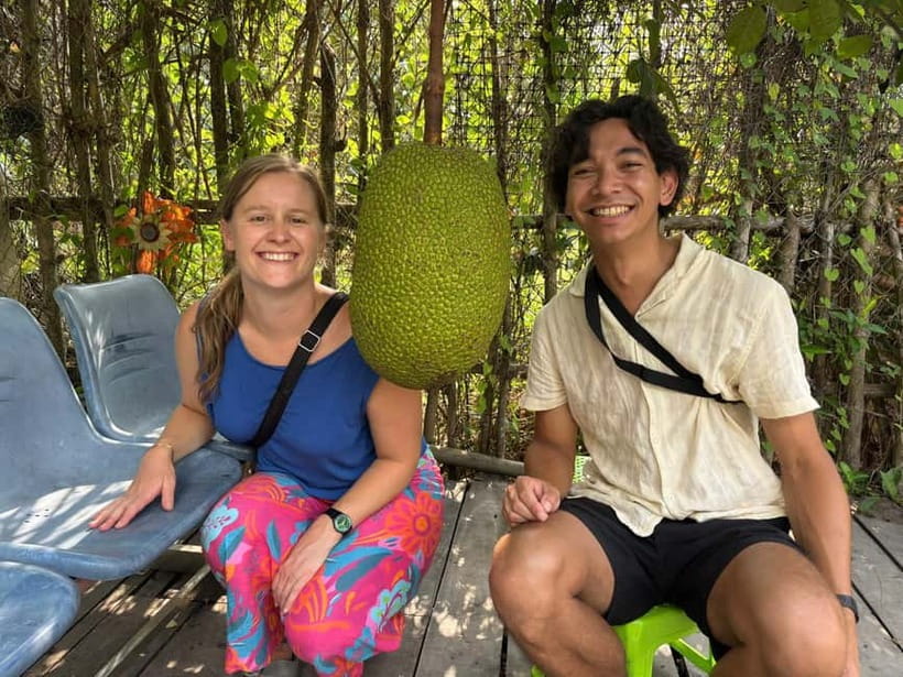 Can Tho: Floating Market, Cacao & Canals with French Guide - Cai Rang Floating Market: What Sunrise Gives You