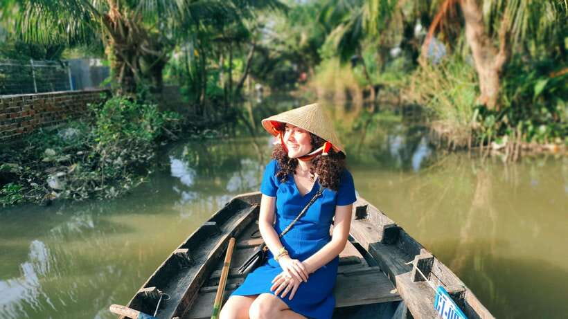 Can Tho: Floating Market & Lung Ngoc Hoang Nature Reserve - Breakfast on the river: simple food, strong sense of place