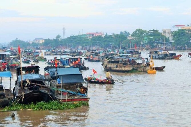CAN THO: Floating Market & Mekong’s Legacy (About 6 Pax) - Guides, group size, and the human touch (Sophia and Sunny in particular)