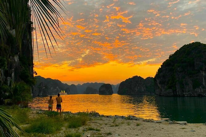 Cat Ba Abseiling Tour - Explore The Biggest Lagoon of Lan Ha Bay - Lunch, soft drinks, and fruit: the simple fuel you’ll appreciate