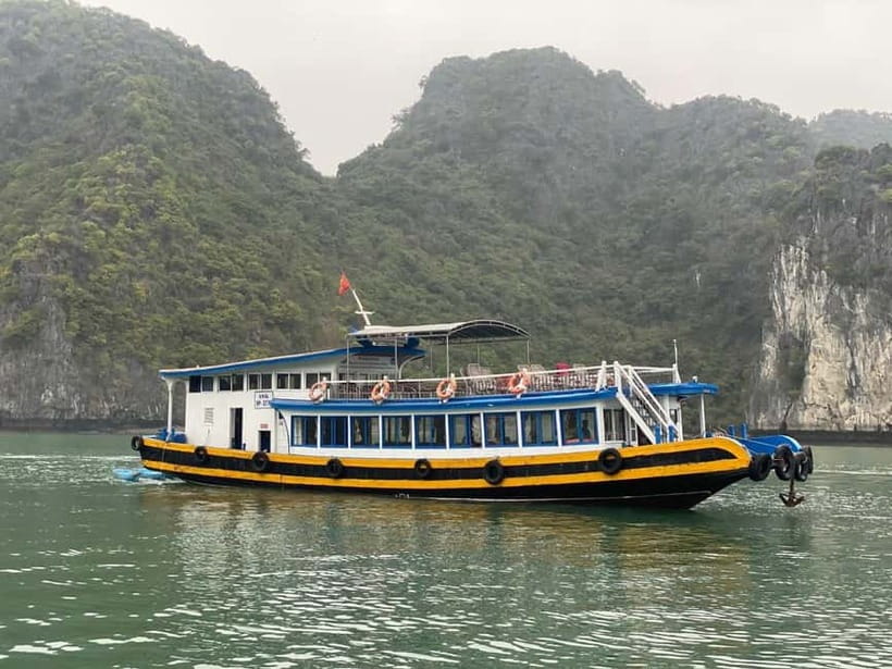 CAT BA AMAZING: FULL DAY BOAT TOUR LAN HA AND HA LONG BAY - Lunch on board: solid food without the scramble