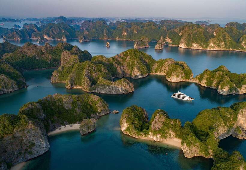 Cat Ba: Full- day trip with biking, kayaking, meal, tickets - Lunch on Board (and a Little Nap Time) Before Viet Hai