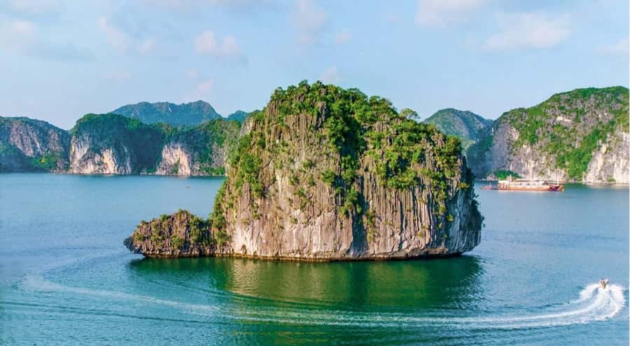 Cat Ba: Lan Ha and Ha Long Bay Boat Tour with Kayaking, Cave - Key highlights worth caring about