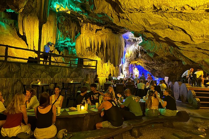 Cat Ba Paradise Cave - Unique Cave Dining Experience - The Welcome Drink and Cave Orientation