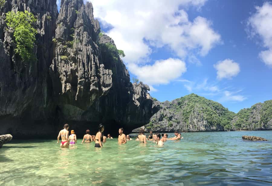 Cat Ba: Truly Lan Ha bay cruise and kayak - Price and value: what $30 gives you on this Cat Ba bay day