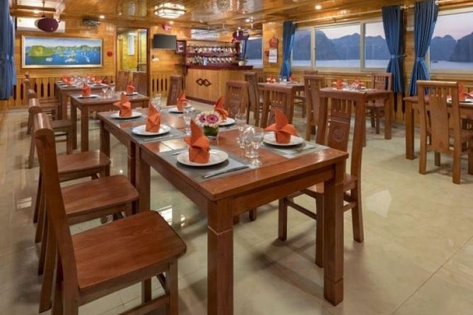 Catherine Cruise 3 Days/2 Nights with 6 Star Cruise - Hanoi pickup, ride time, and how the day starts