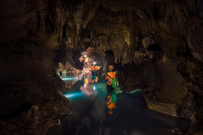 Cha Loi Cave 1 day like Tazan in the Jungle - Lunch in Khe Sung and Then Hang Coi Village With the Bru Van Kieu