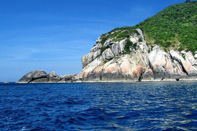 Cham Island Tour Snorkeling -Sunbathing - Nice Beach - Speedboat - The nice beach and sunbathing break: enjoy it, but be prepared