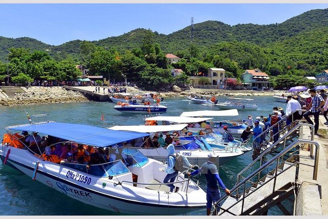 Cham Island Tour Snorkeling -Sunbathing - Nice Beach - Speedboat - Lunch with fresh seafood: usually a win, watch the drink situation