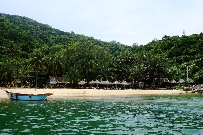 Cham Islands Snorkeling Tour by Wooden Boat from Hoi An - Crossing by Vietnamese wooden boat (and what to expect on the water)