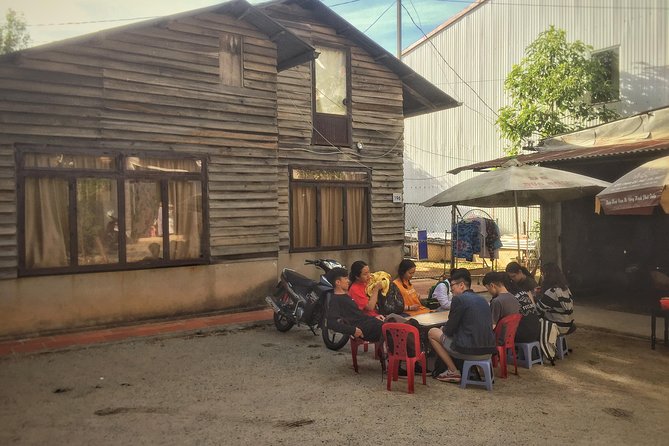 Cloud Chasing packaged hike - Sunrise, Nature and Wellness - Forest brunch in Da Lat: coffee, artichoke tea, and the taste of the region