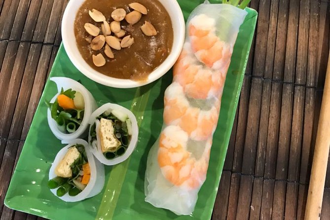Cooking class, market tour and basket boat tour - Cooking Class on Stilts: Turning Shopping Into 4 Real Dishes