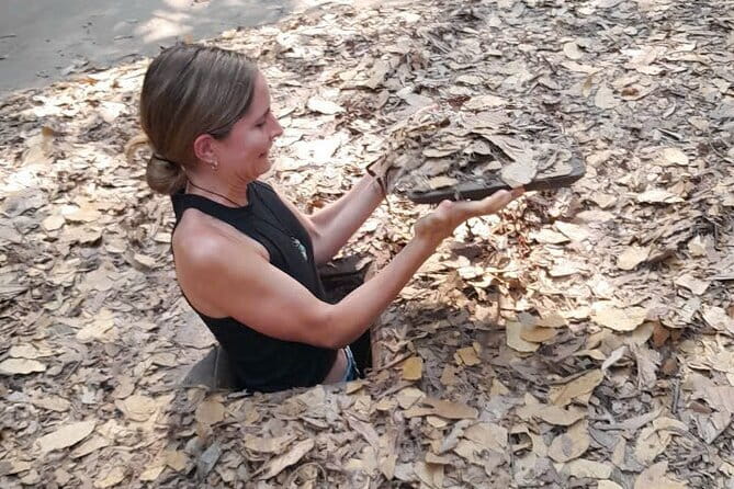 Cu Chi Mekong Delta 1 Day Luxury Small Group - From District 1 to Cu Chi and back: the 7:30 timing reality